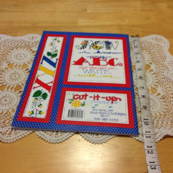 Art and Drawing Book - XYZ still more creative lettering - Picture 2 of 5